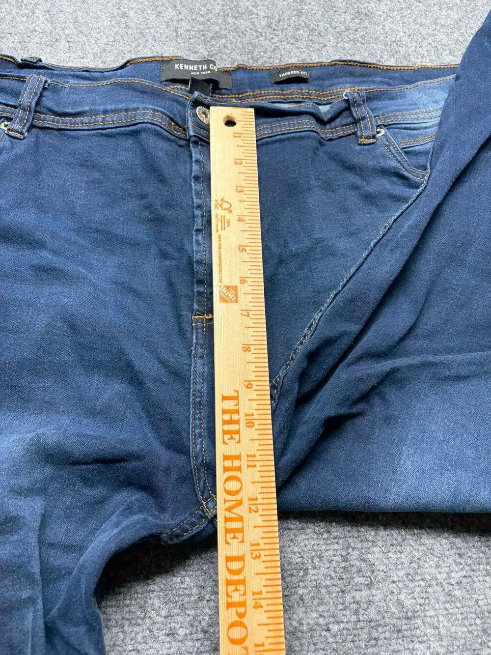 Kenneth Cole New York Men's Tapered Fit med Wash Stretch Denim Jeans 46x30 EUC